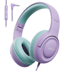 wired earphones